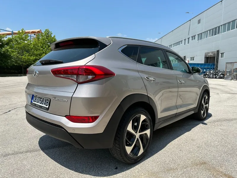 Hyundai Tucson Автоматик/Кожа/Камера Image 4