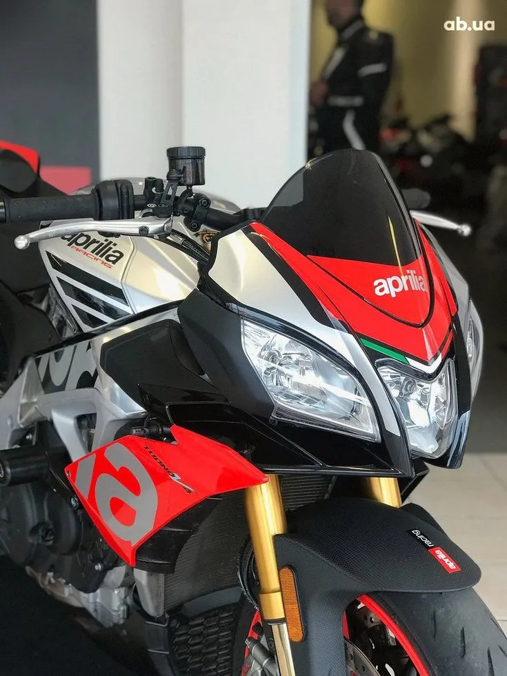 Aprilia Tuono Image 5